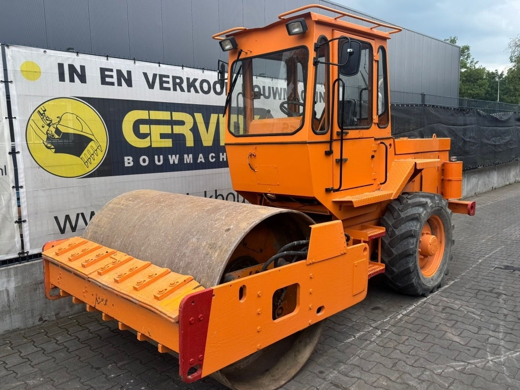 Hamm 2310SSD - Kompaktor: slika Hamm 2310SSD - Kompaktor Hamm 2310SSD - Kompaktor: slika Hamm 2310SSD - Kompaktor