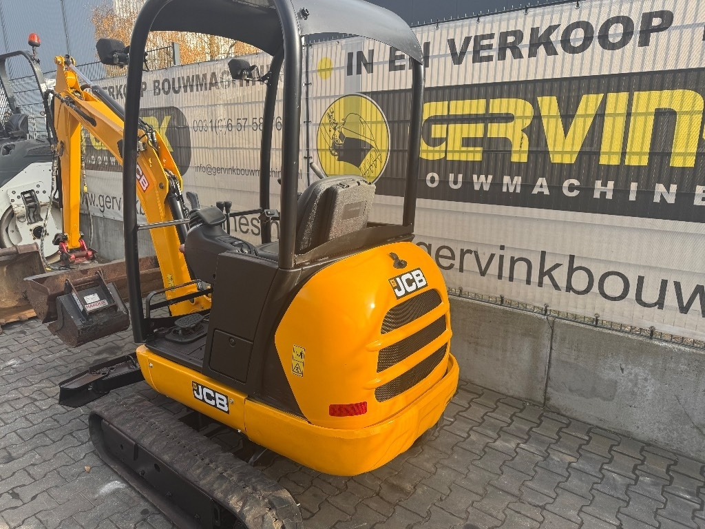 JCB 8018 - Mini bager: slika JCB 8018 - Mini bager JCB 8018 - Mini bager: slika JCB 8018 - Mini bager
