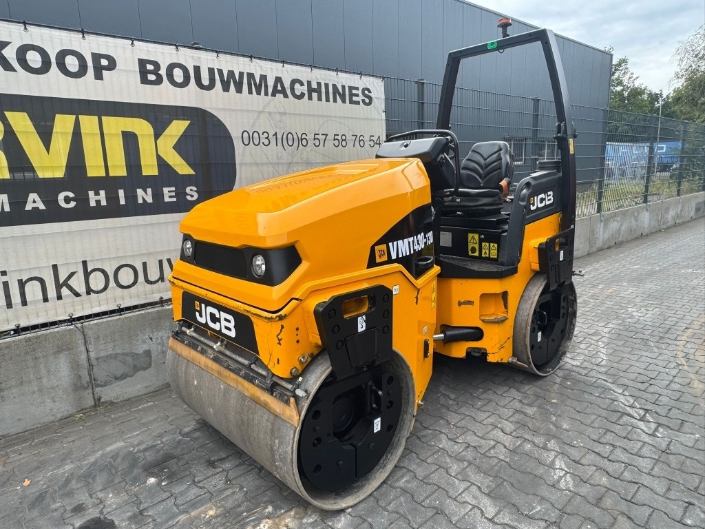 Cestovni valjak JCB VMT 430-130: slika Cestovni valjak JCB VMT 430-130
