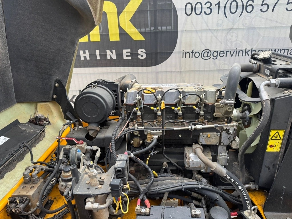 Cestovni valjak JCB VMT 430-130: slika Cestovni valjak JCB VMT 430-130