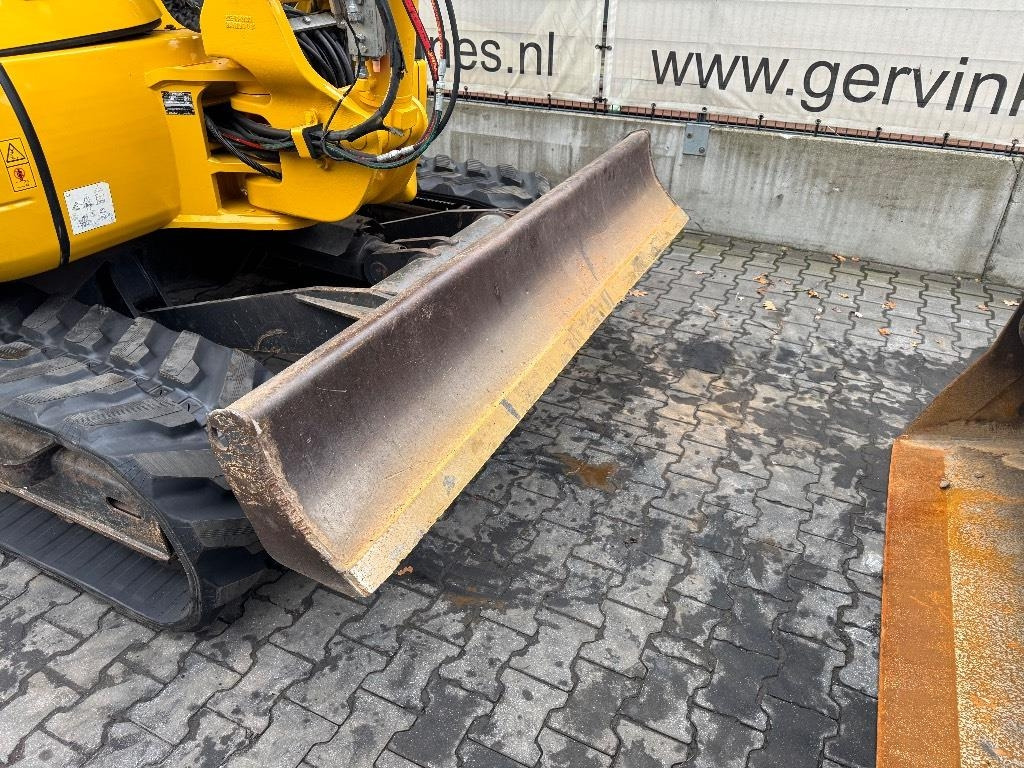 Komatsu PC 80 MR-3 - Mini bager: slika Komatsu PC 80 MR-3 - Mini bager Komatsu PC 80 MR-3 - Mini bager: slika Komatsu PC 80 MR-3 - Mini bager