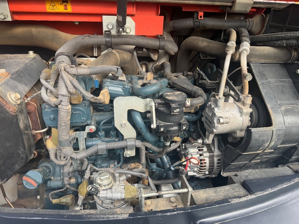 Mini bager Kubota KX 080-4: slika Mini bager Kubota KX 080-4