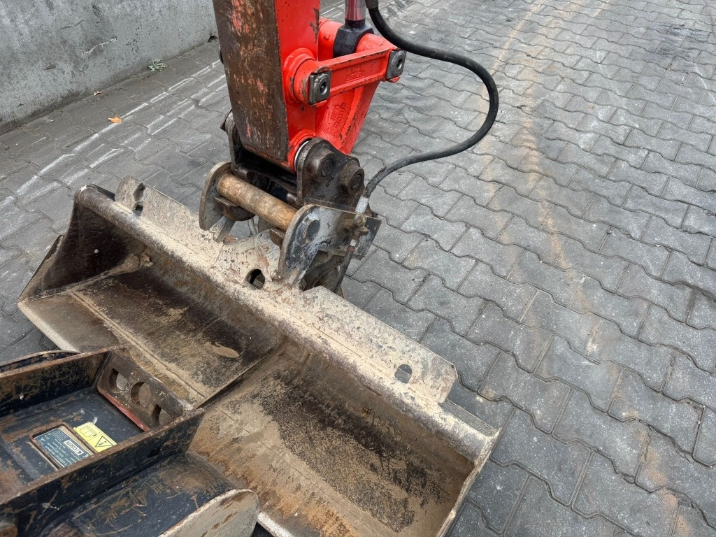 Zakup Kubota KX 71-3  Kubota KX 71-3: slika Zakup Kubota KX 71-3  Kubota KX 71-3