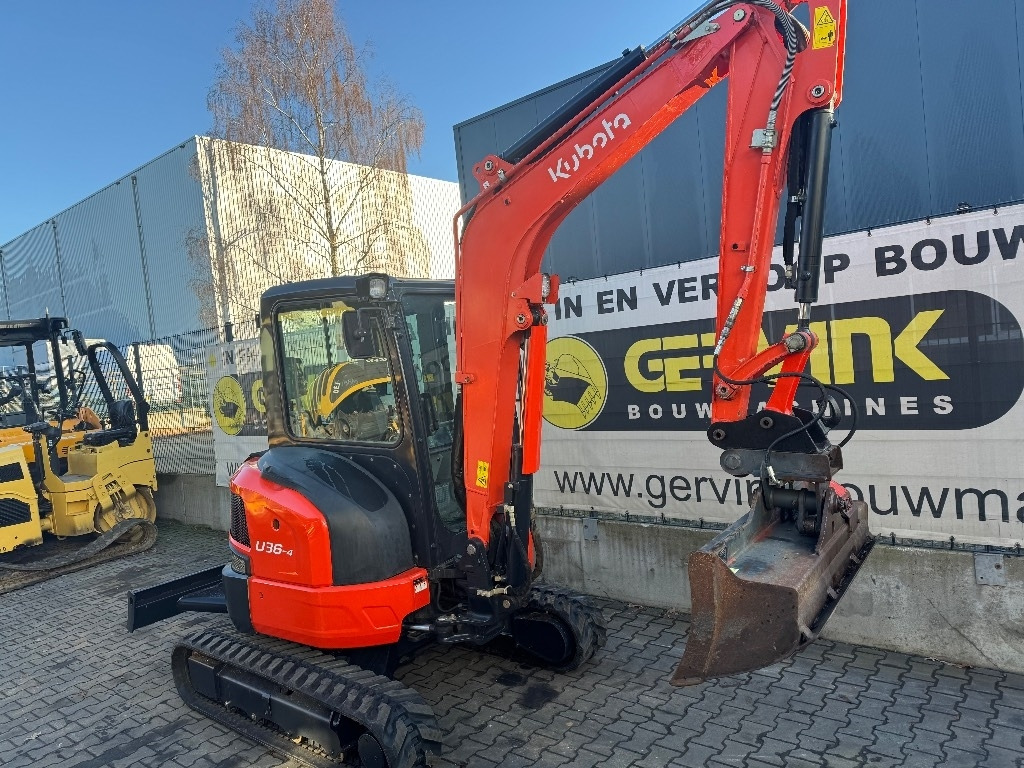 Kubota U 36-4 - Mini bager: slika Kubota U 36-4 - Mini bager Kubota U 36-4 - Mini bager: slika Kubota U 36-4 - Mini bager