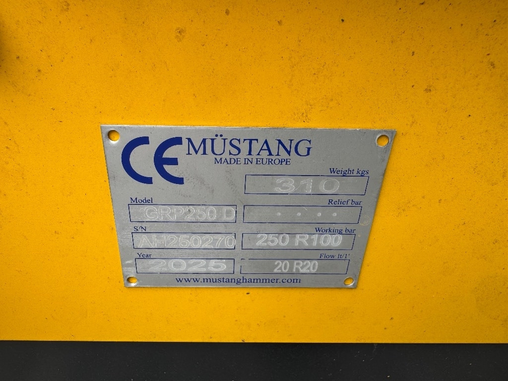Mustang GRP 250 D - Grajfer za Građevinski strojevi: slika Mustang GRP 250 D - Grajfer za Građevinski strojevi Mustang GRP 250 D - Grajfer za Građevinski strojevi: slika Mustang GRP 250 D - Grajfer za Građevinski strojevi