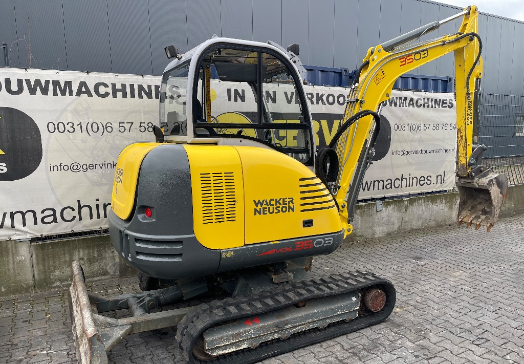 Mini bager Neuson 3503 RD: slika Mini bager Neuson 3503 RD