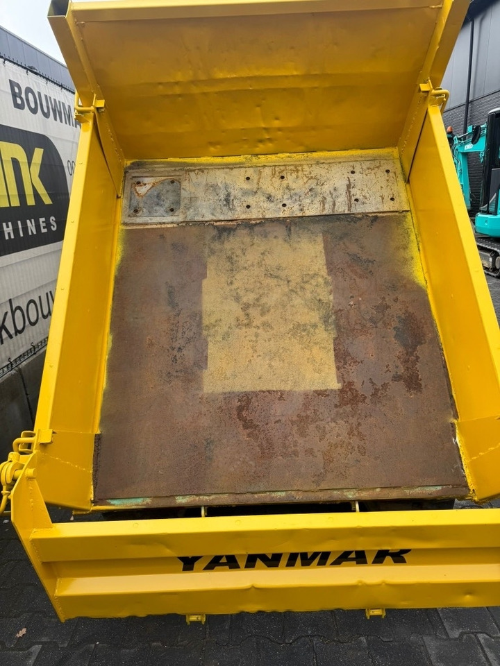 Zakup Yanmar C 30 R-2  Yanmar C 30 R-2: slika Zakup Yanmar C 30 R-2  Yanmar C 30 R-2
