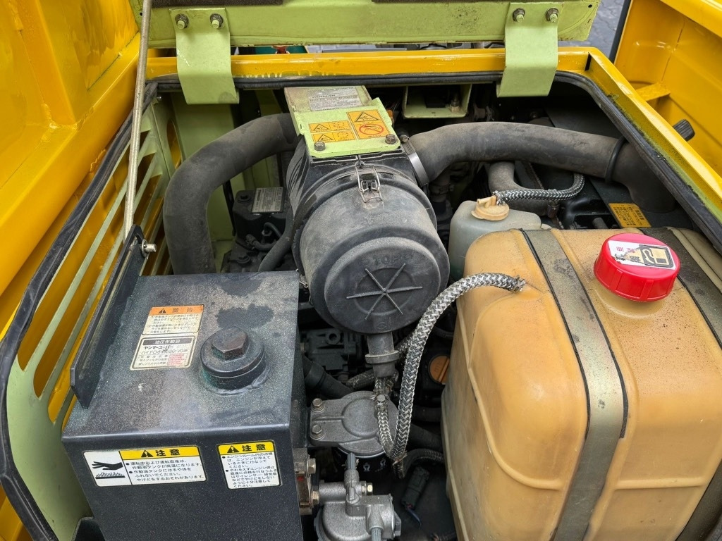 Zakup Yanmar C 30 R-2  Yanmar C 30 R-2: slika Zakup Yanmar C 30 R-2  Yanmar C 30 R-2