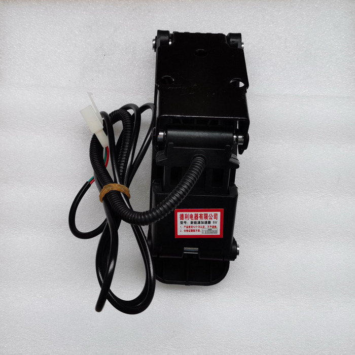 Qingdao Promising Accelerator Pedal for FLAND EL45 Electric Wheel Loader - Papučica za Utovarivač na kotačima: slika Qingdao Promising Accelerator Pedal for FLAND EL45 Electric Wheel Loader - Papučica za Utovarivač na kotačima Qingdao Promising Accelerator Pedal for FLAND EL45 Electric Wheel Loader - Papučica za Utovarivač na kotačima: slika Qingdao Promising Accelerator Pedal for FLAND EL45 Electric Wheel Loader - Papučica za Utovarivač na kotačima