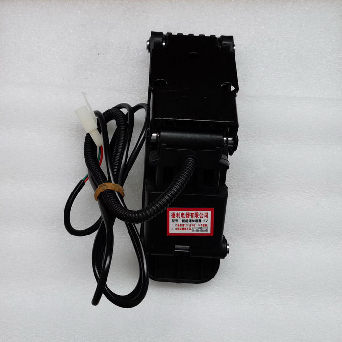 Qingdao Promising Accelerator Pedal for FLAND EL45 Electric Wheel Loader - Papučica za Utovarivač na kotačima: slika Qingdao Promising Accelerator Pedal for FLAND EL45 Electric Wheel Loader - Papučica za Utovarivač na kotačima Qingdao Promising Accelerator Pedal for FLAND EL45 Electric Wheel Loader - Papučica za Utovarivač na kotačima: slika Qingdao Promising Accelerator Pedal for FLAND EL45 Electric Wheel Loader - Papučica za Utovarivač na kotačima