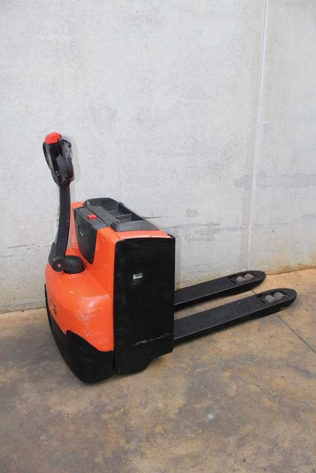 BT LWE 200 - Paletni viličar: slika BT LWE 200 - Paletni viličar BT LWE 200 - Paletni viličar: slika BT LWE 200 - Paletni viličar