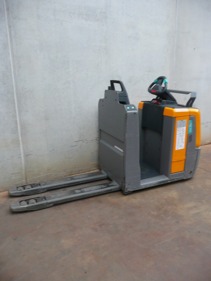 Jungheinrich ECE 220 1250x540mm - Komisioner: slika Jungheinrich ECE 220 1250x540mm - Komisioner Jungheinrich ECE 220 1250x540mm - Komisioner: slika Jungheinrich ECE 220 1250x540mm - Komisioner