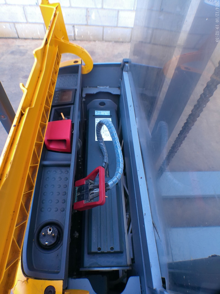 Slagač stoga Jungheinrich EJC 110 250 ZT Li-Ion: slika Slagač stoga Jungheinrich EJC 110 250 ZT Li-Ion Slagač stoga Jungheinrich EJC 110 250 ZT Li-Ion: slika Slagač stoga Jungheinrich EJC 110 250 ZT Li-Ion