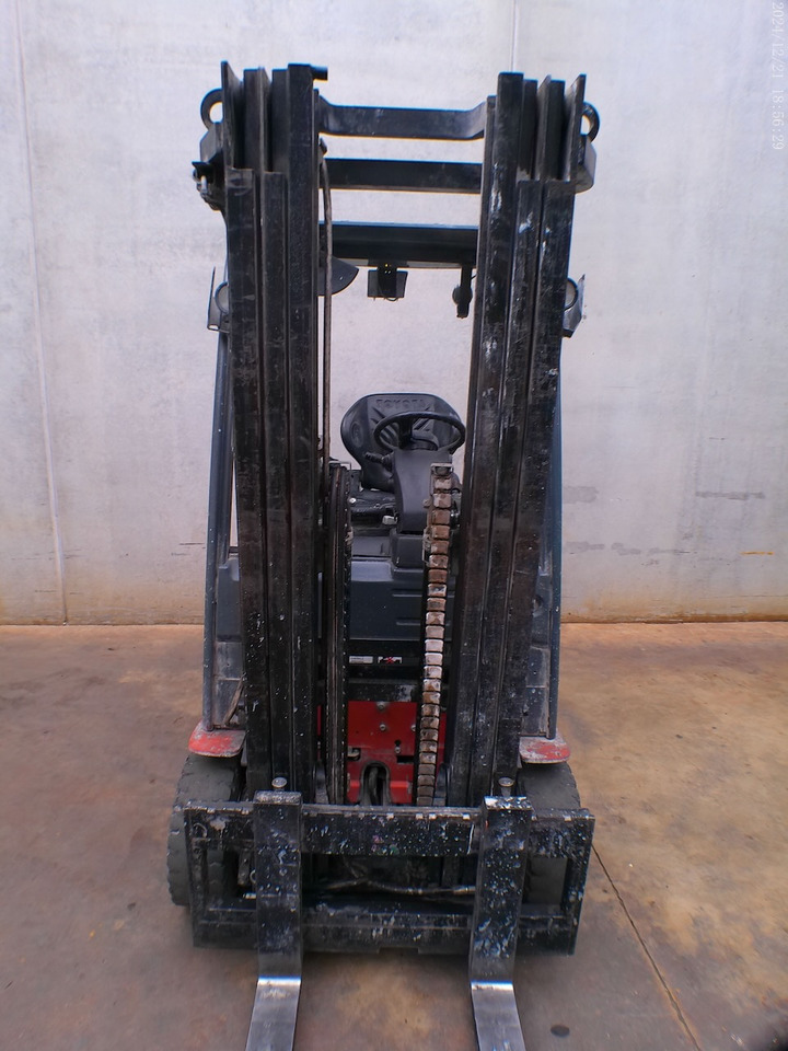 Toyota 8FBE15T - Električni viličar: slika Toyota 8FBE15T - Električni viličar Toyota 8FBE15T - Električni viličar: slika Toyota 8FBE15T - Električni viličar