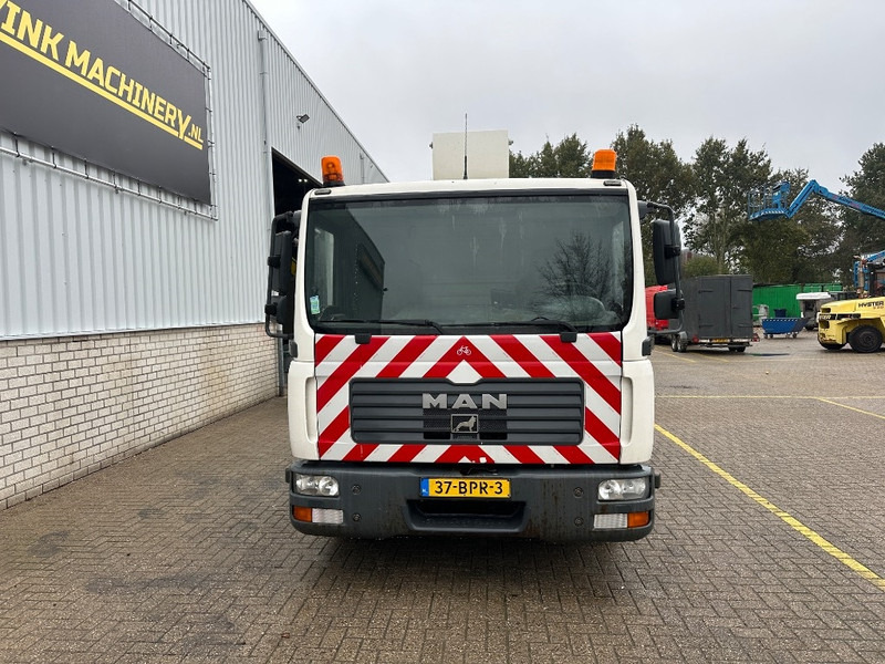 BISON Palfinger TKA 17 - Podizna platforma montirana na kamion: slika BISON Palfinger TKA 17 - Podizna platforma montirana na kamion BISON Palfinger TKA 17 - Podizna platforma montirana na kamion: slika BISON Palfinger TKA 17 - Podizna platforma montirana na kamion