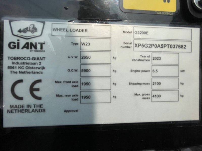 Giant G 2200 E - Utovarivač na kotačima: slika Giant G 2200 E - Utovarivač na kotačima Giant G 2200 E - Utovarivač na kotačima: slika Giant G 2200 E - Utovarivač na kotačima