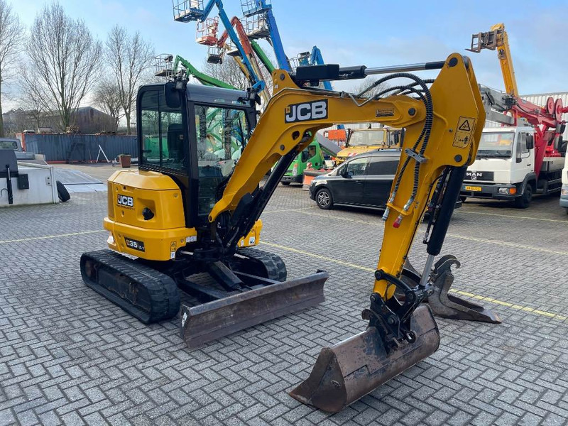 JCB 35Z-1 - Mini bager: slika JCB 35Z-1 - Mini bager JCB 35Z-1 - Mini bager: slika JCB 35Z-1 - Mini bager