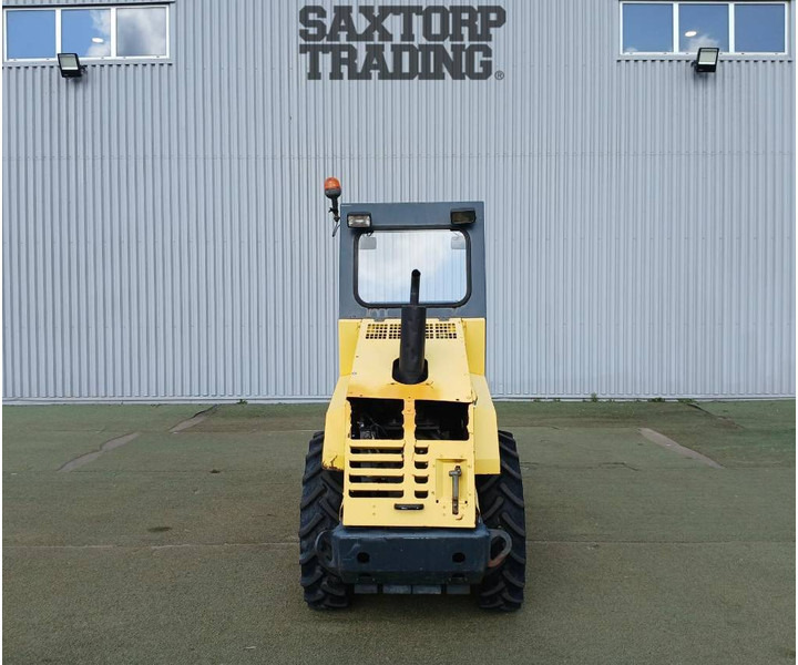 Bomag BW124 DH-3, Vält - Valjak: slika Bomag BW124 DH-3, Vält - Valjak Bomag BW124 DH-3, Vält - Valjak: slika Bomag BW124 DH-3, Vält - Valjak