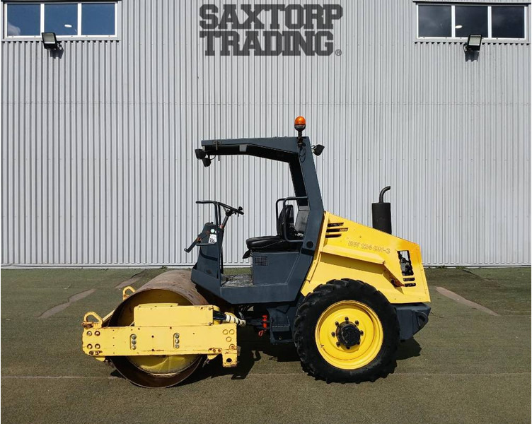 Bomag BW124 DH-3, Vält - Valjak: slika Bomag BW124 DH-3, Vält - Valjak Bomag BW124 DH-3, Vält - Valjak: slika Bomag BW124 DH-3, Vält - Valjak