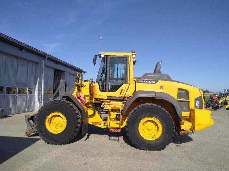 Utovarivač na kotačima ''SÅLD'' Volvo L 120 H: slika Utovarivač na kotačima ''SÅLD'' Volvo L 120 H