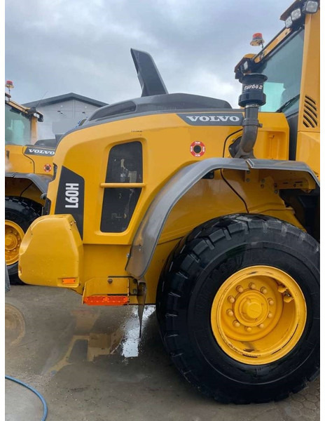 Volvo L 60 H - Utovarivač na kotačima: slika Volvo L 60 H - Utovarivač na kotačima Volvo L 60 H - Utovarivač na kotačima: slika Volvo L 60 H - Utovarivač na kotačima