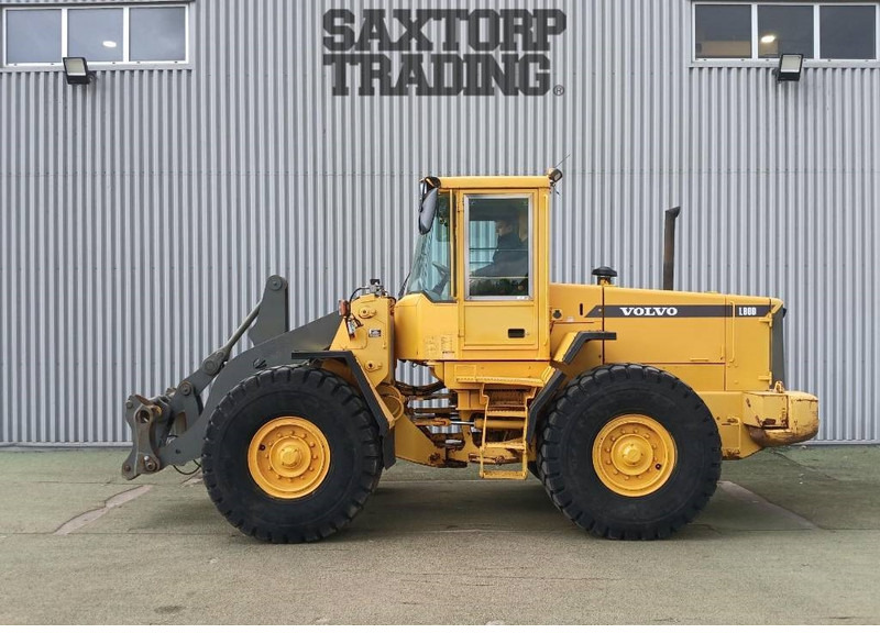 Volvo L90 D, Hjullastare - Utovarivač na kotačima: slika Volvo L90 D, Hjullastare - Utovarivač na kotačima Volvo L90 D, Hjullastare - Utovarivač na kotačima: slika Volvo L90 D, Hjullastare - Utovarivač na kotačima