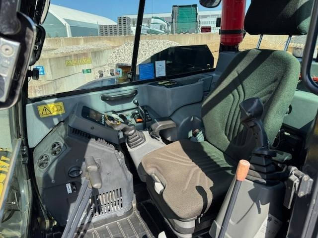 Yanmar SV100 -2A, Grävmaskin - Mini bager: slika Yanmar SV100 -2A, Grävmaskin - Mini bager Yanmar SV100 -2A, Grävmaskin - Mini bager: slika Yanmar SV100 -2A, Grävmaskin - Mini bager