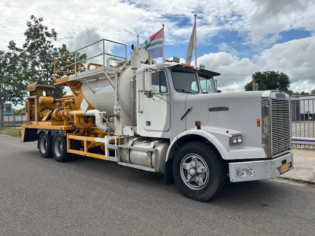 Freightliner 3 AXLE RIGID BODY chassis cabine (levering excl. opbouw) - Kamion-šasija: slika Freightliner 3 AXLE RIGID BODY chassis cabine (levering excl. opbouw) - Kamion-šasija Freightliner 3 AXLE RIGID BODY chassis cabine (levering excl. opbouw) - Kamion-šasija: slika Freightliner 3 AXLE RIGID BODY chassis cabine (levering excl. opbouw) - Kamion-šasija