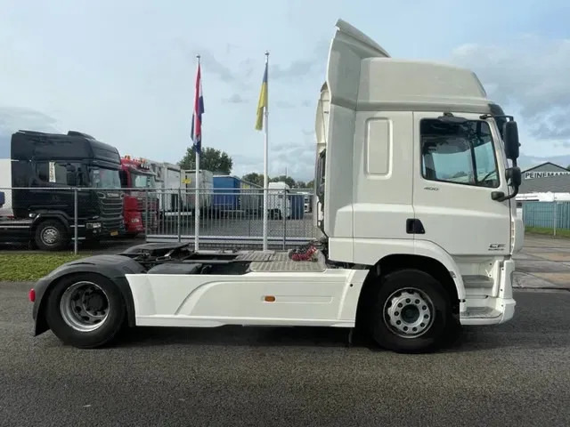 DAF CF 400 FT CF 400 Spacecab tractor head Top Condition - Tegljač: slika DAF CF 400 FT CF 400 Spacecab tractor head Top Condition - Tegljač DAF CF 400 FT CF 400 Spacecab tractor head Top Condition - Tegljač: slika DAF CF 400 FT CF 400 Spacecab tractor head Top Condition - Tegljač