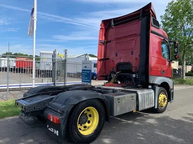 Mercedes-Benz Actros 1840 Euro 6 streamspace - Tegljač: slika Mercedes-Benz Actros 1840 Euro 6 streamspace - Tegljač Mercedes-Benz Actros 1840 Euro 6 streamspace - Tegljač: slika Mercedes-Benz Actros 1840 Euro 6 streamspace - Tegljač