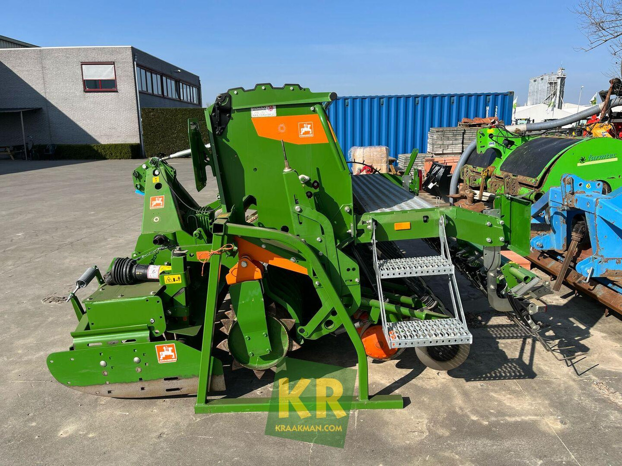 3000 SUPER Amazone - Kombajn i sijačica: slika 3000 SUPER Amazone - Kombajn i sijačica 3000 SUPER Amazone - Kombajn i sijačica: slika 3000 SUPER Amazone - Kombajn i sijačica