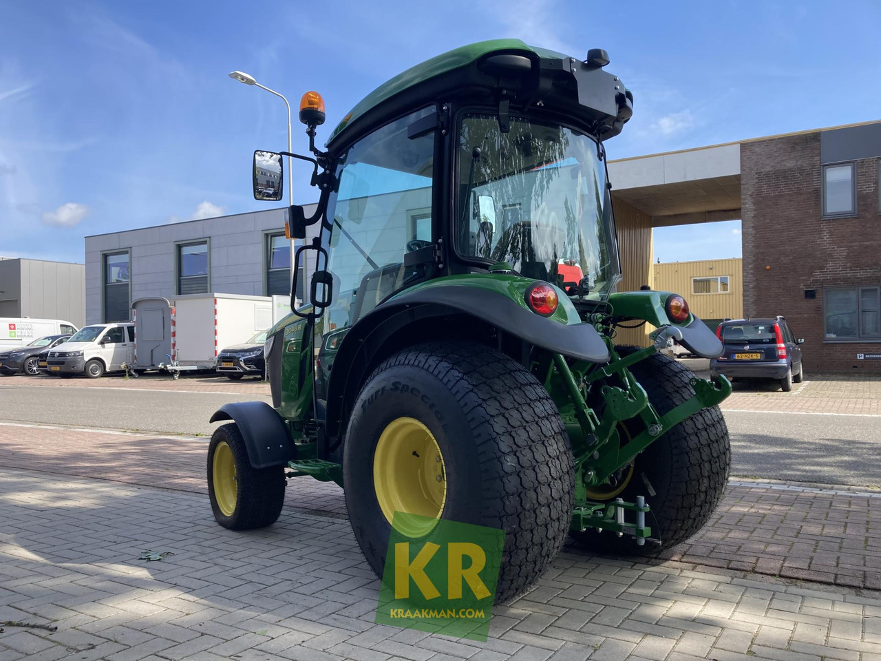 3046R John Deere - Mali traktor: slika 3046R John Deere - Mali traktor 3046R John Deere - Mali traktor: slika 3046R John Deere - Mali traktor