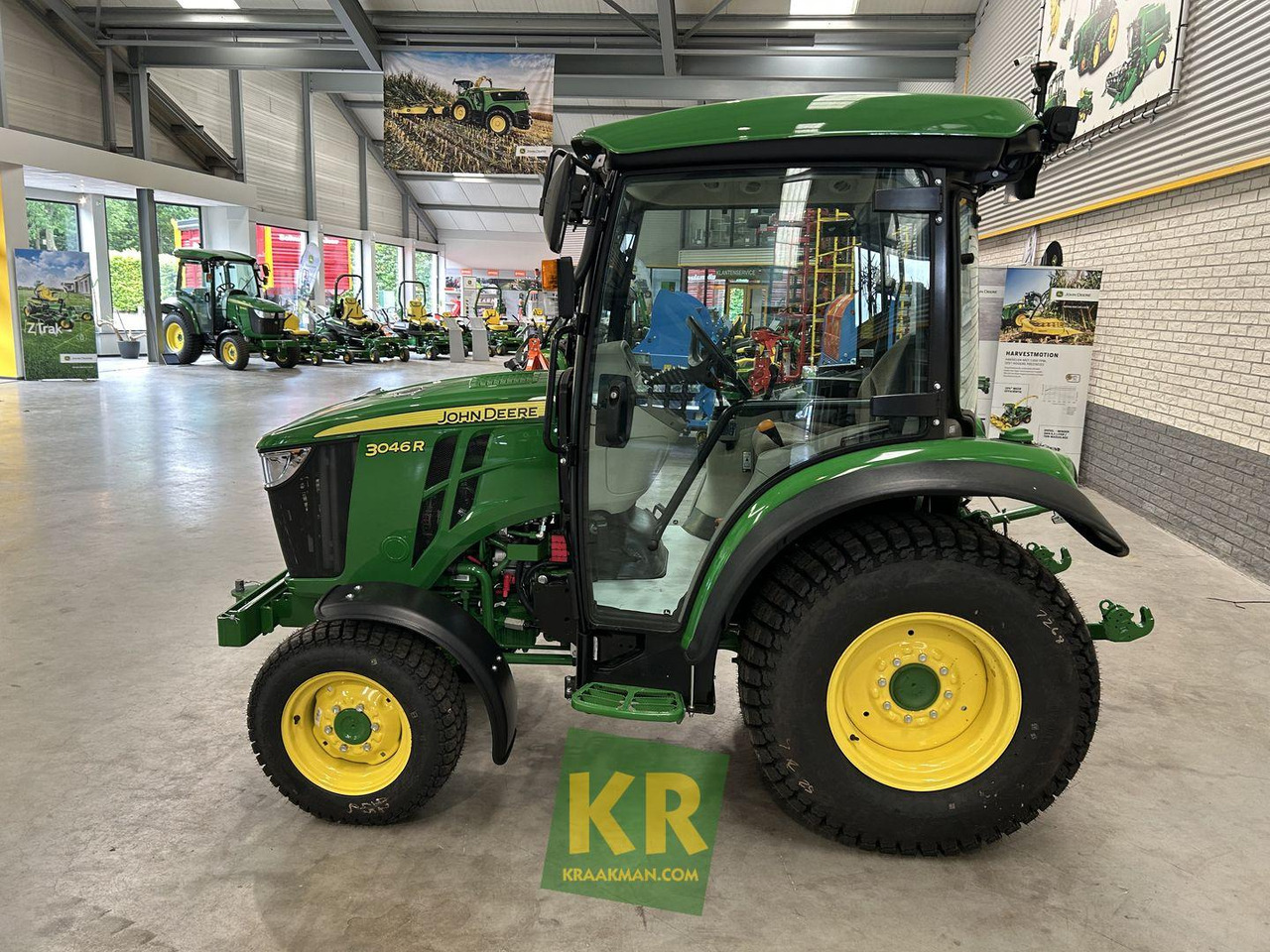 3046R John Deere - Mali traktor: slika 3046R John Deere - Mali traktor 3046R John Deere - Mali traktor: slika 3046R John Deere - Mali traktor