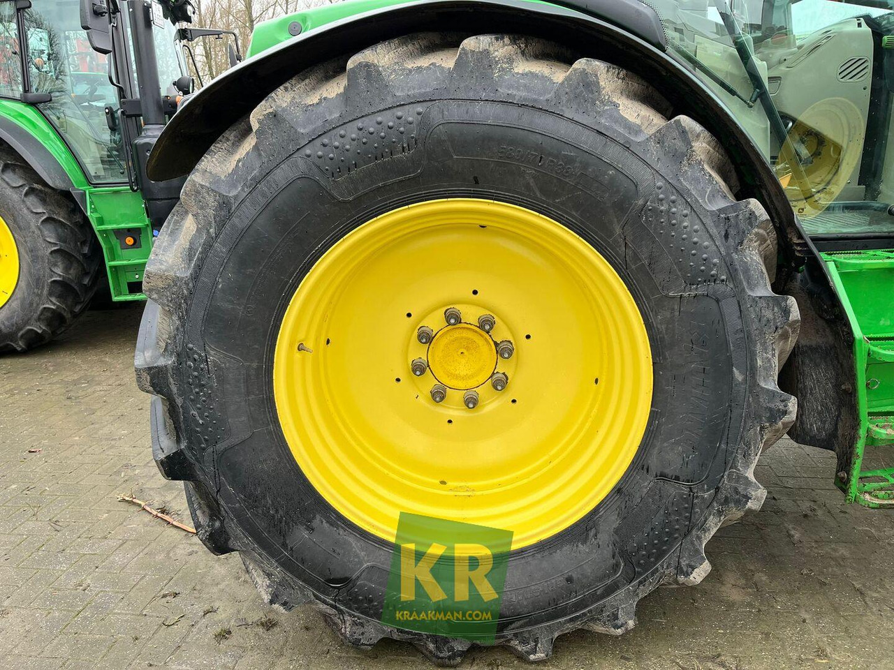 Traktor 6140R John Deere: slika Traktor 6140R John Deere
