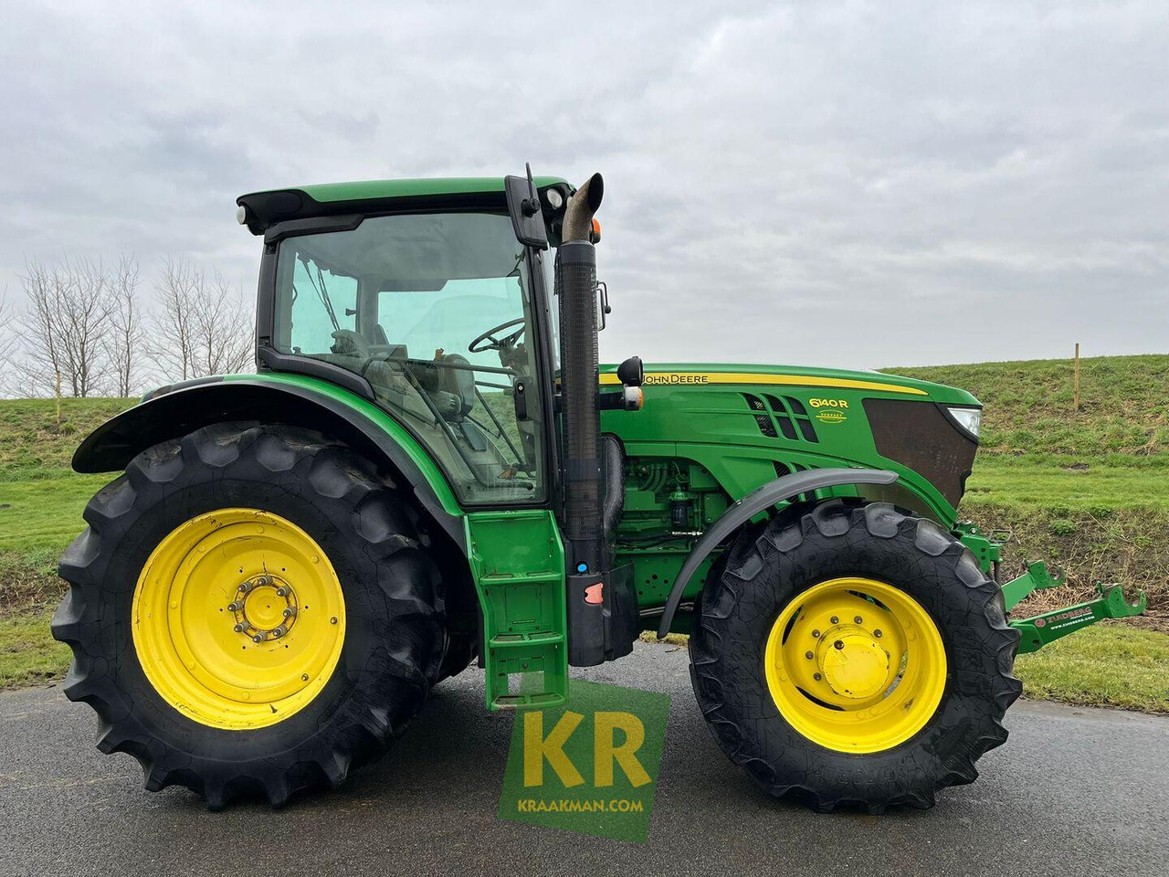 Traktor 6140R John Deere: slika Traktor 6140R John Deere