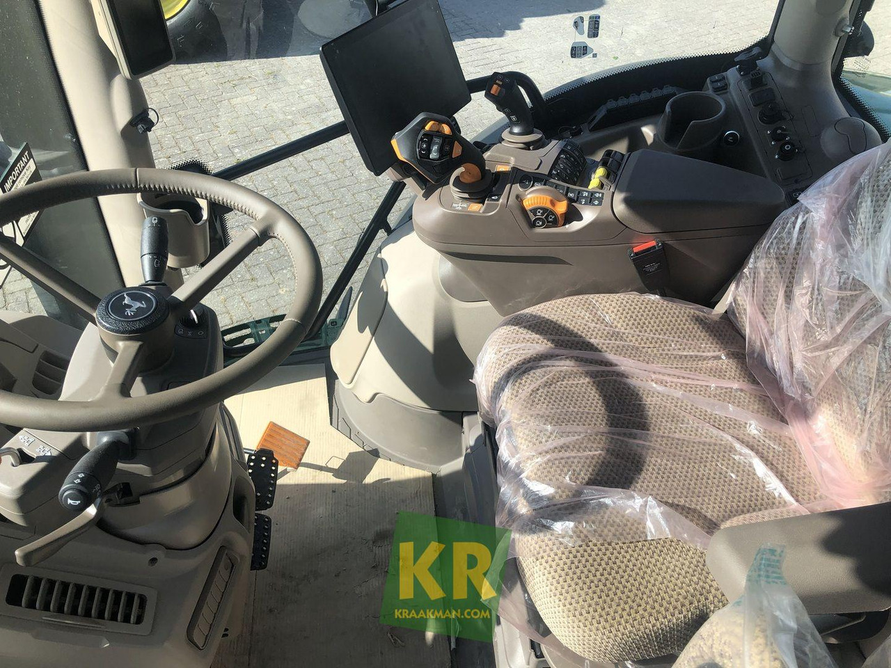 6R 110 John Deere - Traktor: slika 6R 110 John Deere - Traktor 6R 110 John Deere - Traktor: slika 6R 110 John Deere - Traktor