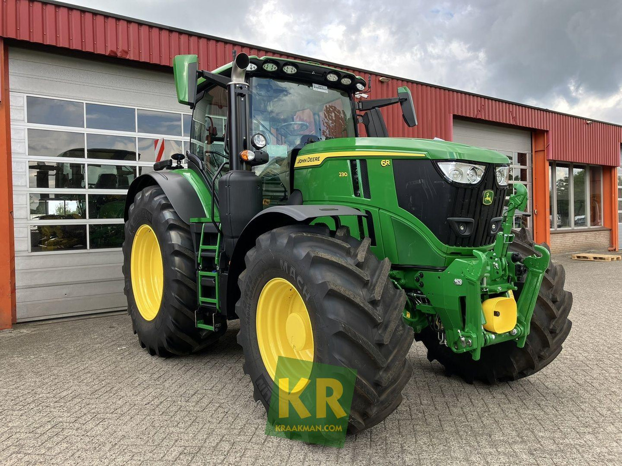 6R 230 John Deere  - Traktor: slika 6R 230 John Deere  - Traktor 6R 230 John Deere  - Traktor: slika 6R 230 John Deere  - Traktor