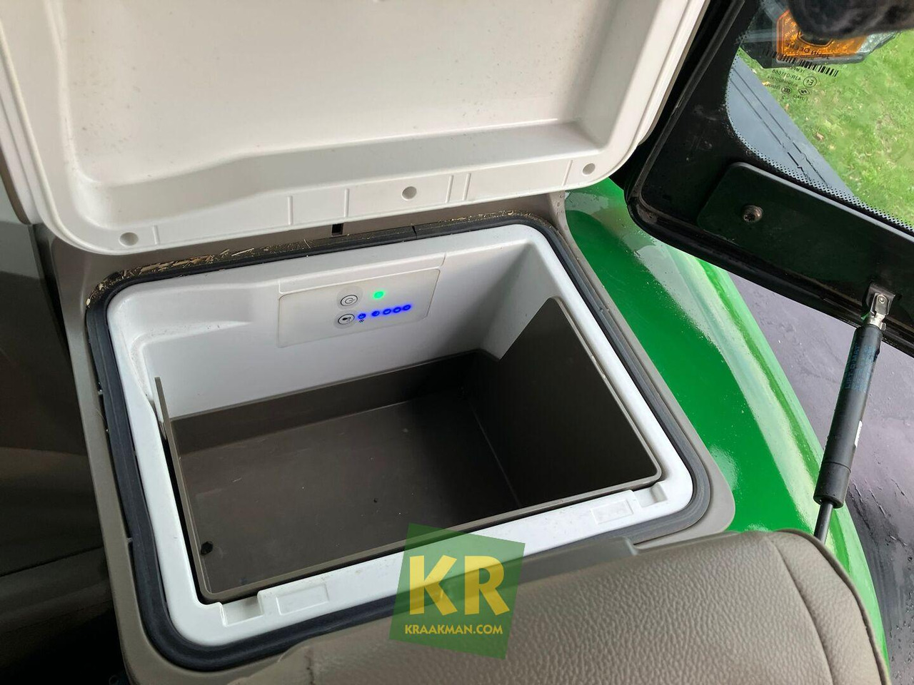 7R 350 John Deere - Traktor: slika 7R 350 John Deere - Traktor 7R 350 John Deere - Traktor: slika 7R 350 John Deere - Traktor