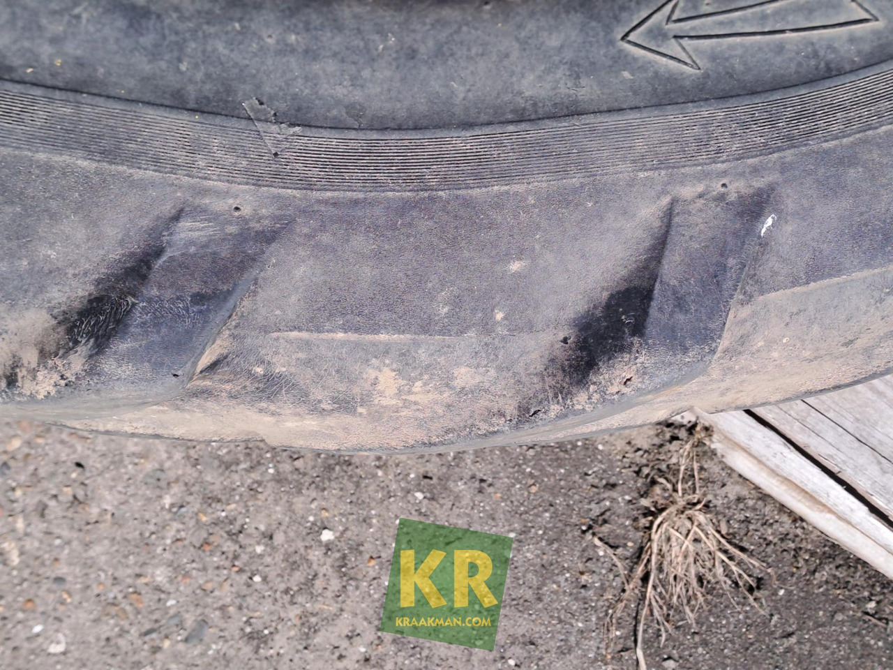 8.3/8R36 (x2) John Deere - Kompletan kotač za Poljoprivredni strojevi: slika 8.3/8R36 (x2) John Deere - Kompletan kotač za Poljoprivredni strojevi 8.3/8R36 (x2) John Deere - Kompletan kotač za Poljoprivredni strojevi: slika 8.3/8R36 (x2) John Deere - Kompletan kotač za Poljoprivredni strojevi