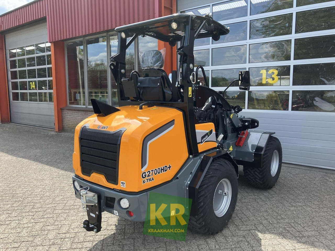 G2700 X-tra HD+ Giant - Zglobni utovarivač: slika G2700 X-tra HD+ Giant - Zglobni utovarivač G2700 X-tra HD+ Giant - Zglobni utovarivač: slika G2700 X-tra HD+ Giant - Zglobni utovarivač