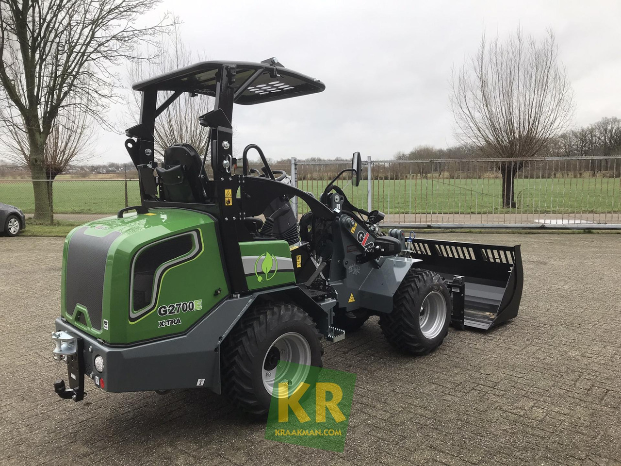 G2700E Giant - Zglobni utovarivač: slika G2700E Giant - Zglobni utovarivač G2700E Giant - Zglobni utovarivač: slika G2700E Giant - Zglobni utovarivač