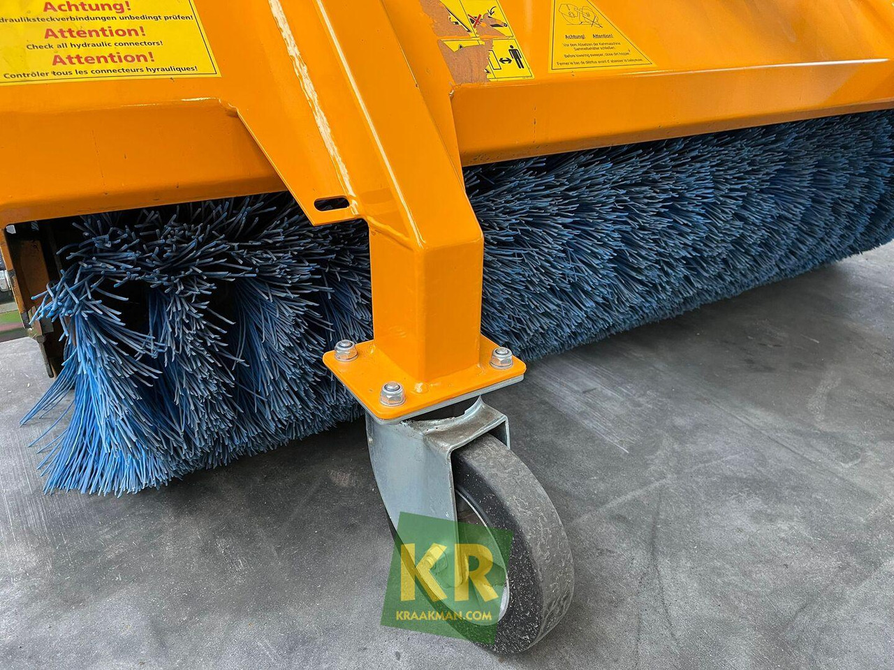 Giant Veegmachine - Metla: slika Giant Veegmachine - Metla Giant Veegmachine - Metla: slika Giant Veegmachine - Metla