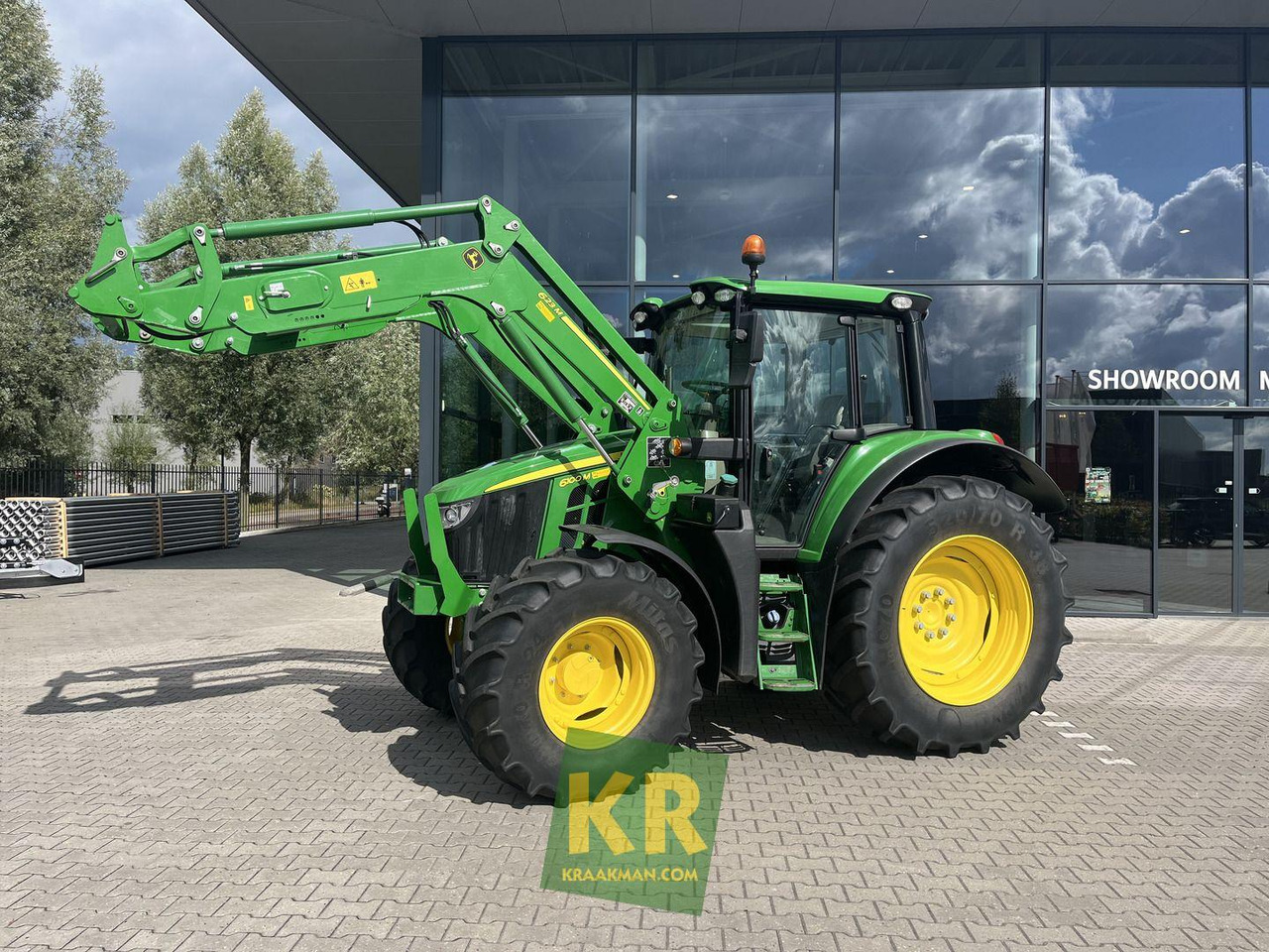 John Deere 6100M - Traktor: slika John Deere 6100M - Traktor John Deere 6100M - Traktor: slika John Deere 6100M - Traktor