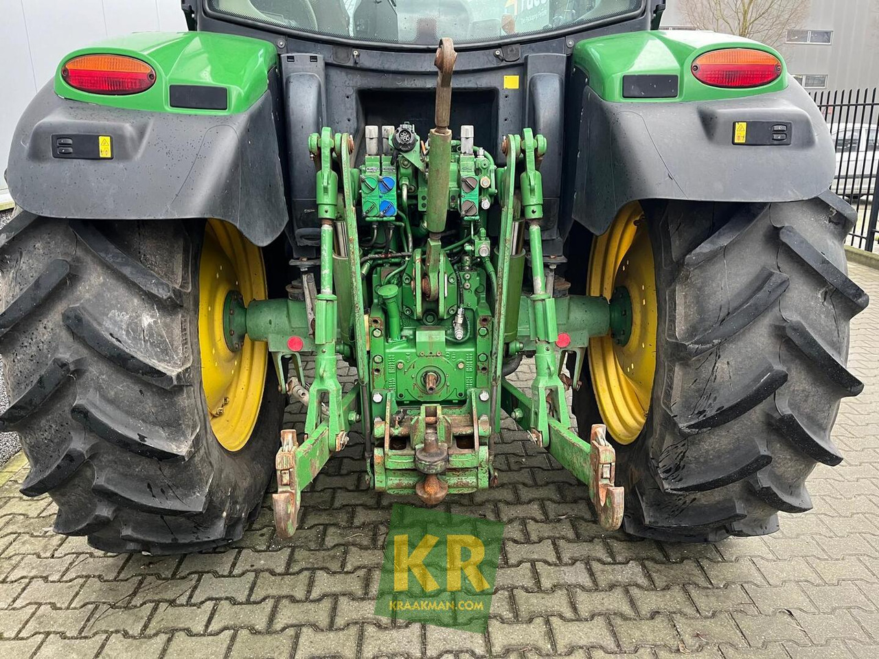John Deere 6115R - Traktor: slika John Deere 6115R - Traktor John Deere 6115R - Traktor: slika John Deere 6115R - Traktor