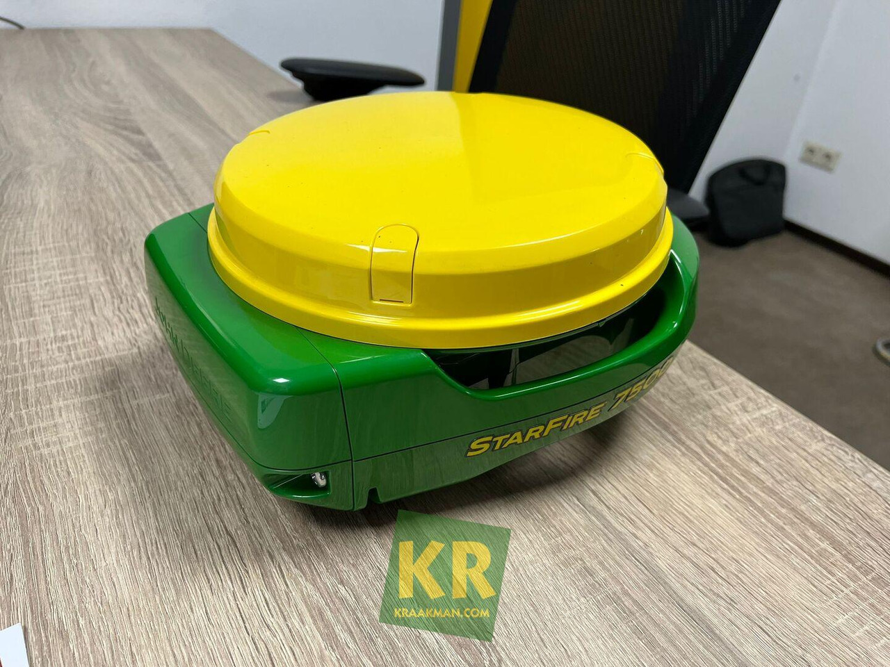 John Deere STARFIRE 7500 RECEIVER - Sustav navigacije: slika John Deere STARFIRE 7500 RECEIVER - Sustav navigacije John Deere STARFIRE 7500 RECEIVER - Sustav navigacije: slika John Deere STARFIRE 7500 RECEIVER - Sustav navigacije