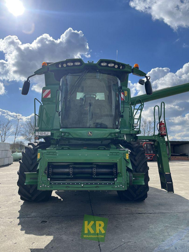 John Deere T660 - Kombajn za žetvu: slika John Deere T660 - Kombajn za žetvu John Deere T660 - Kombajn za žetvu: slika John Deere T660 - Kombajn za žetvu