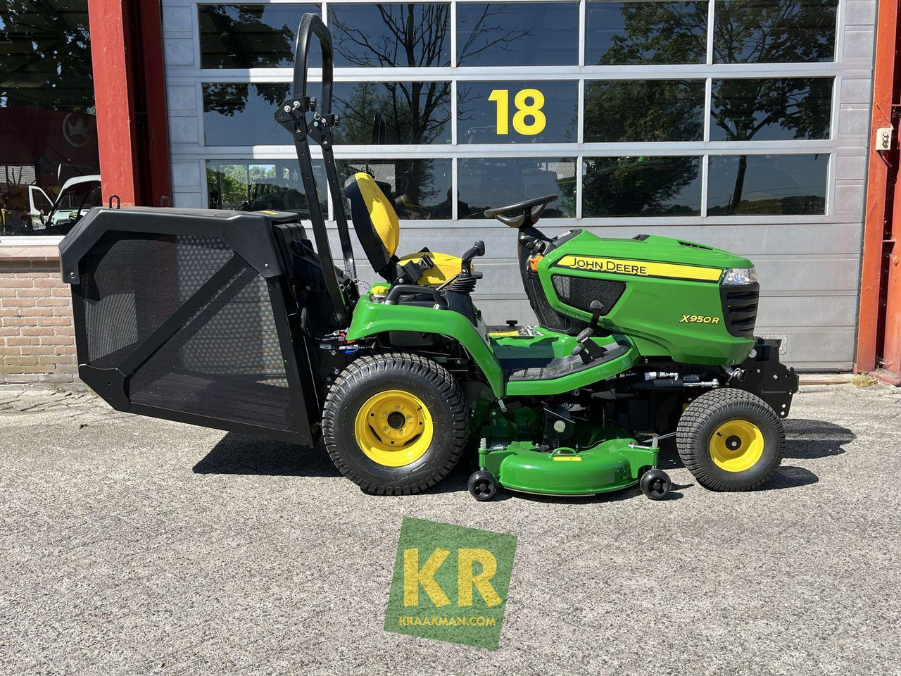 John Deere X950R - Vrtna kosilica: slika John Deere X950R - Vrtna kosilica John Deere X950R - Vrtna kosilica: slika John Deere X950R - Vrtna kosilica