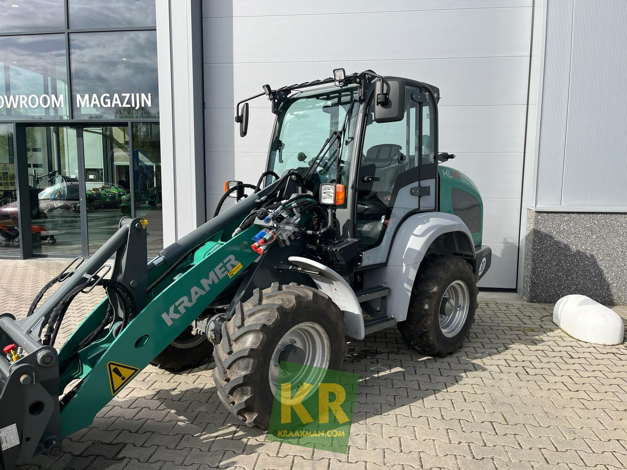 Kramer KL19.5 - Utovarivač na kotačima: slika Kramer KL19.5 - Utovarivač na kotačima Kramer KL19.5 - Utovarivač na kotačima: slika Kramer KL19.5 - Utovarivač na kotačima