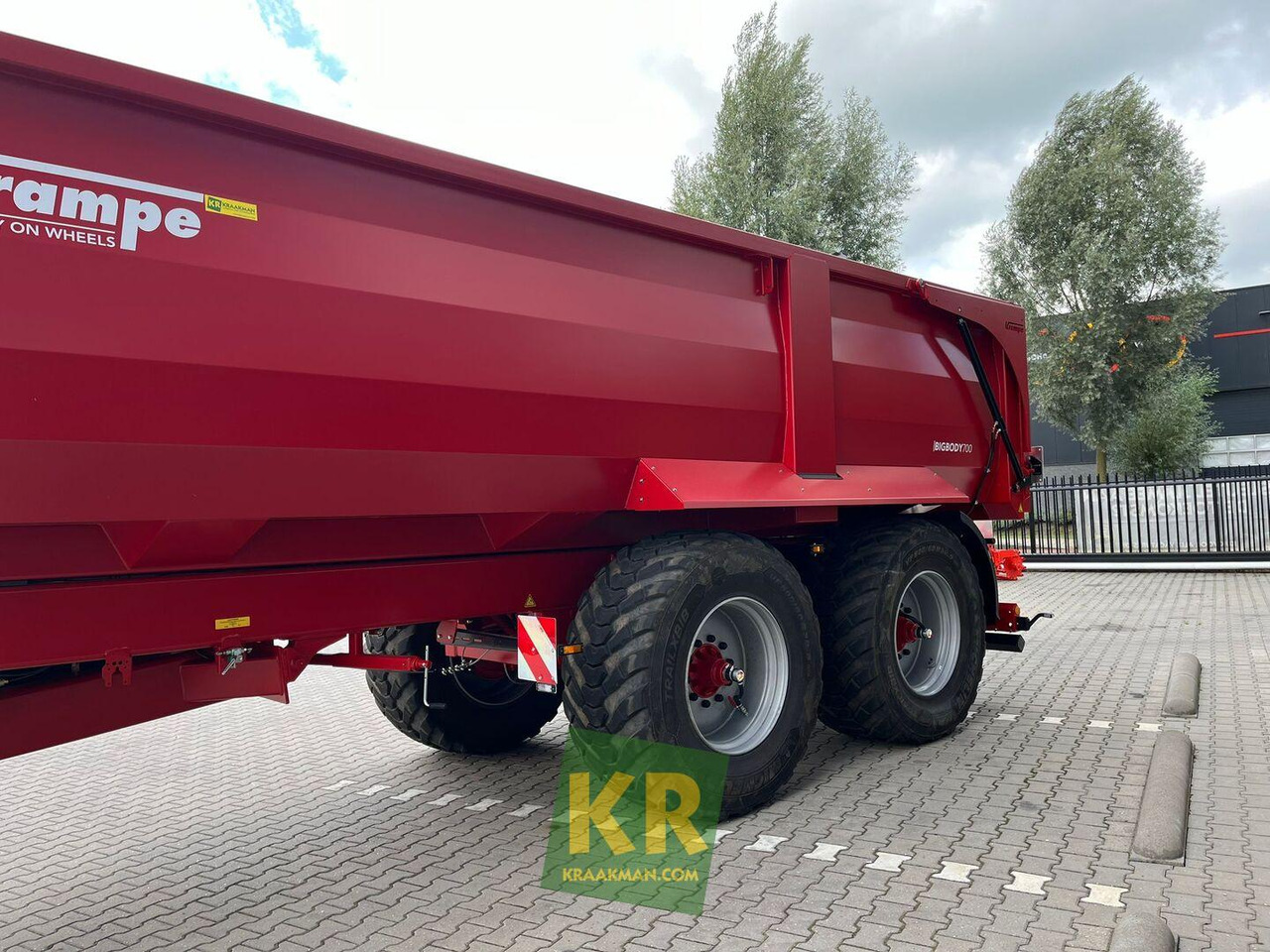 Krampe BIG BODY 700 - Nagibna prikolica za poljoprivredna gospodarstva/ Istovarivač: slika Krampe BIG BODY 700 - Nagibna prikolica za poljoprivredna gospodarstva/ Istovarivač Krampe BIG BODY 700 - Nagibna prikolica za poljoprivredna gospodarstva/ Istovarivač: slika Krampe BIG BODY 700 - Nagibna prikolica za poljoprivredna gospodarstva/ Istovarivač