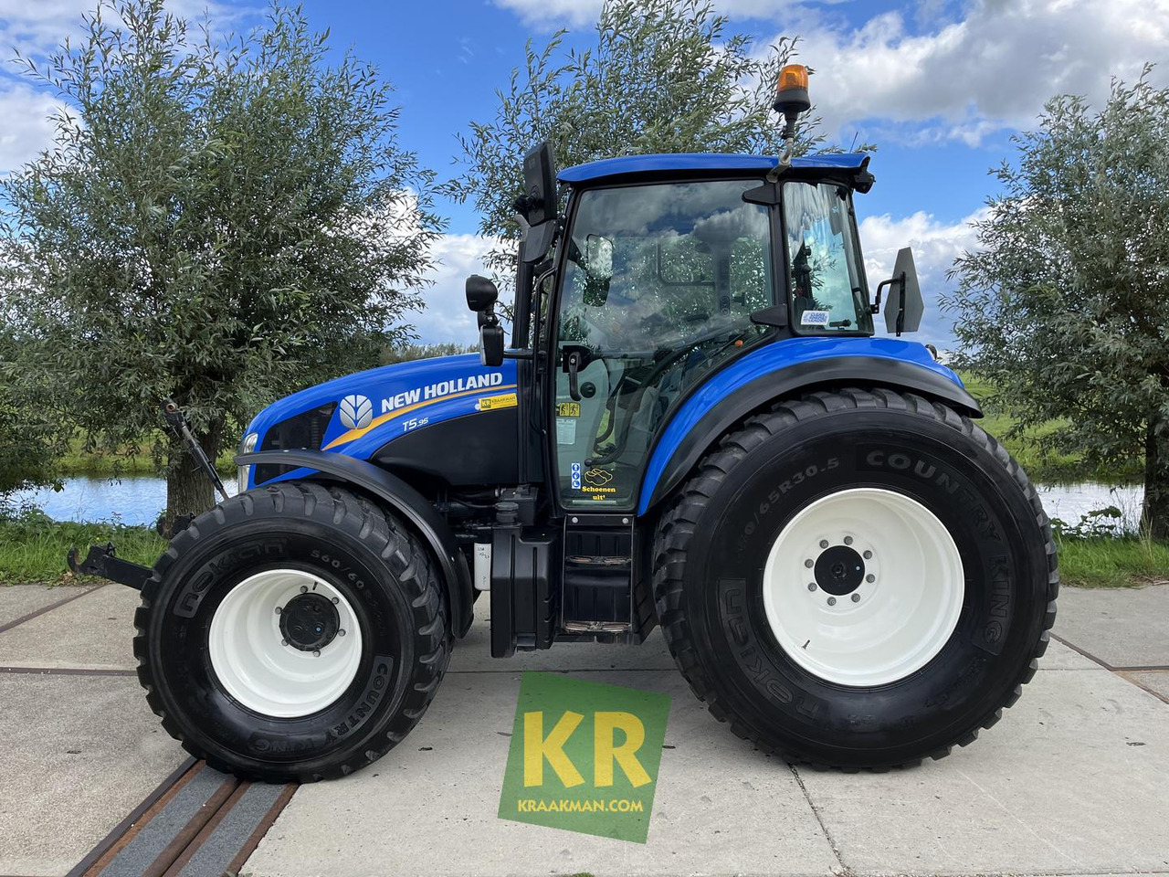 New Holland T5.95 - Traktor: slika New Holland T5.95 - Traktor New Holland T5.95 - Traktor: slika New Holland T5.95 - Traktor
